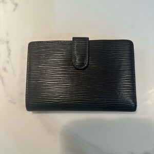 Louis Vuitton Epi leather kisslock Black Wallet